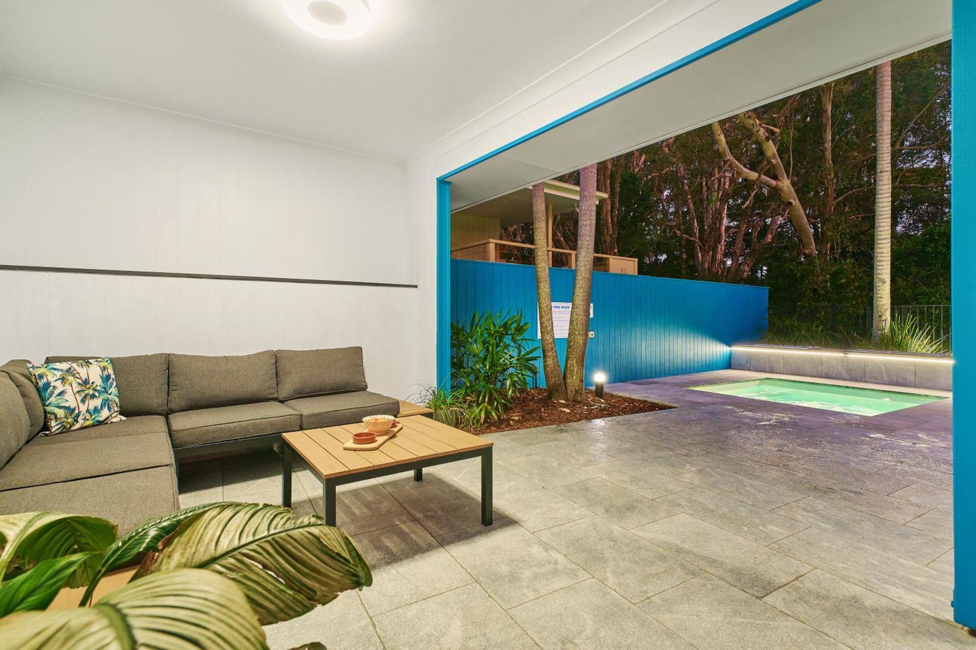 Flynns On Surf Beach Villas Порт Макари Екстериор снимка